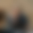 Galerie Bild 10 von 18 Frau mit REAL BLUE NC 3 in Night Black am iPad unterhält sich mit Gesprächspartner und nutzt den Transparenzmodus